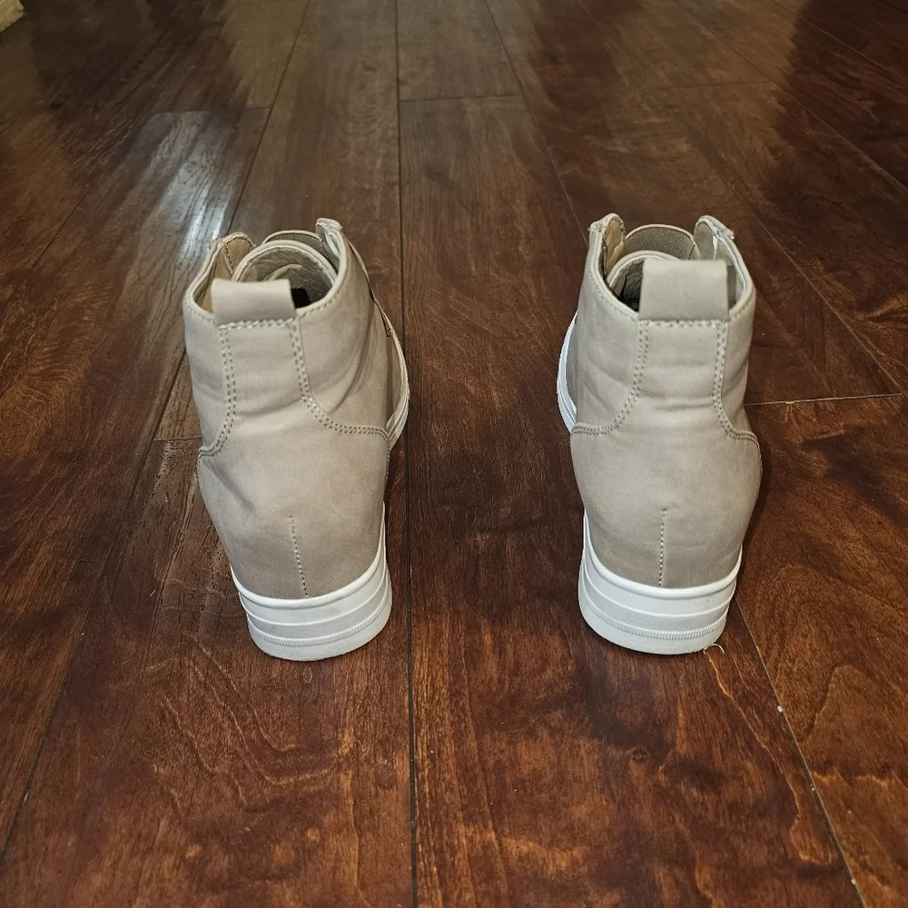 Rue 21 Women Slip On Wedge, Tan, Size 8 - Picture 4 of 5